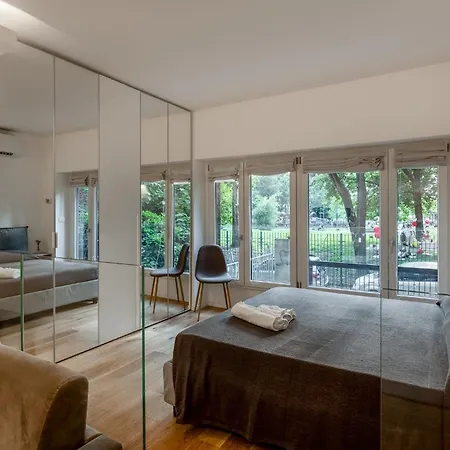 Duomo And Navigli - Cozy And Quiet Apartment With Park View-3